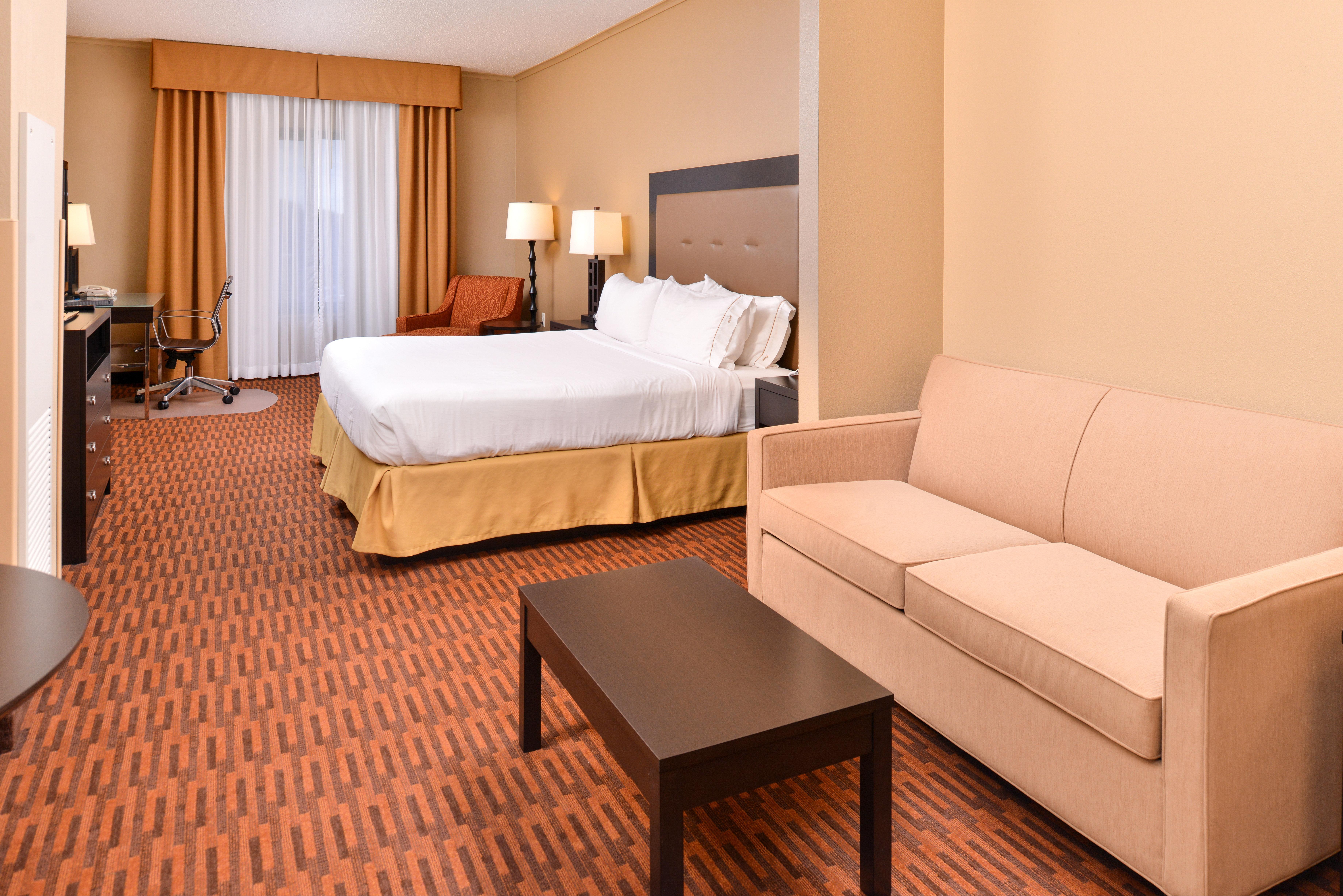 Holiday Inn Express Breezewood By Ihg Exterior photo