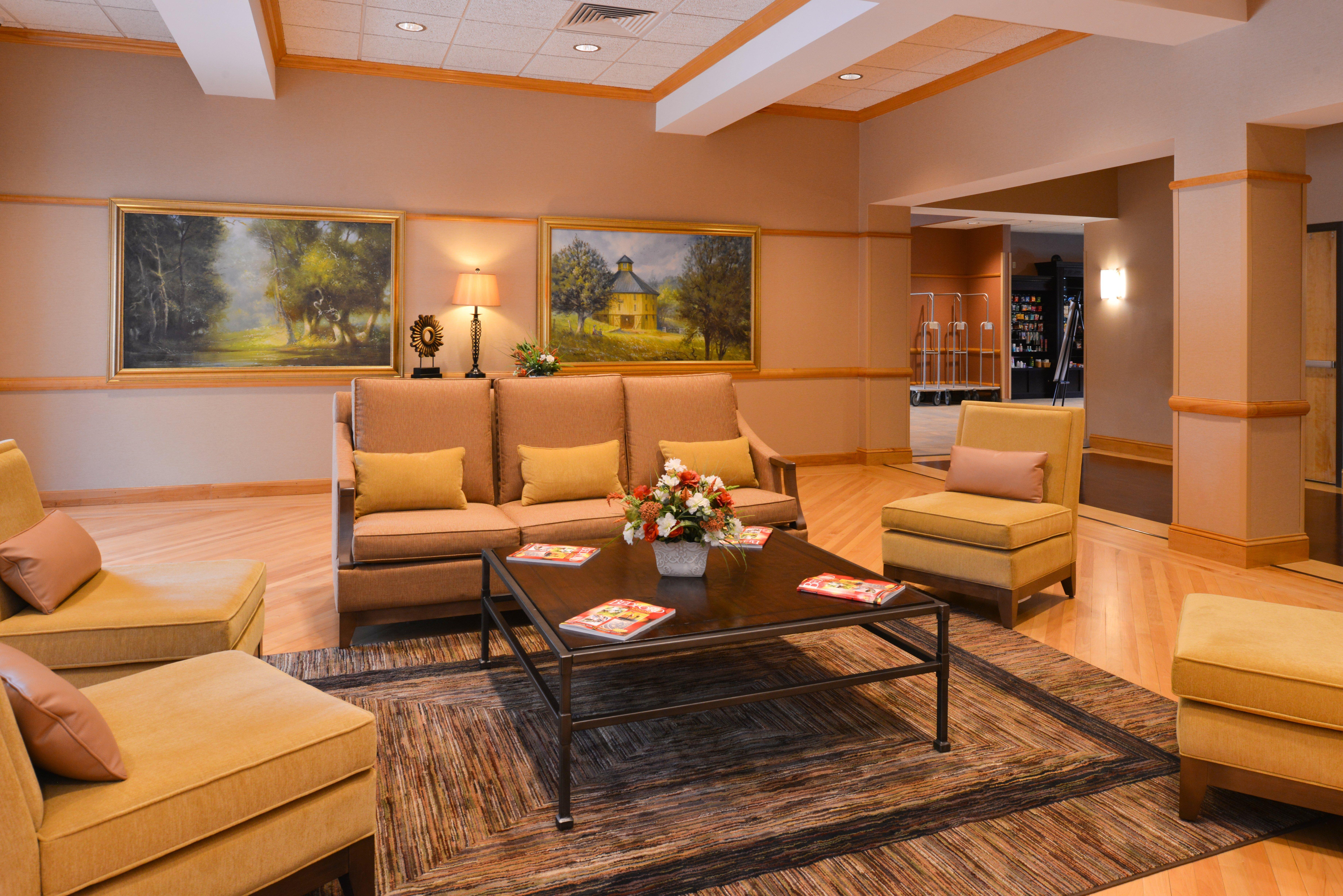 Holiday Inn Express Breezewood By Ihg Exterior photo