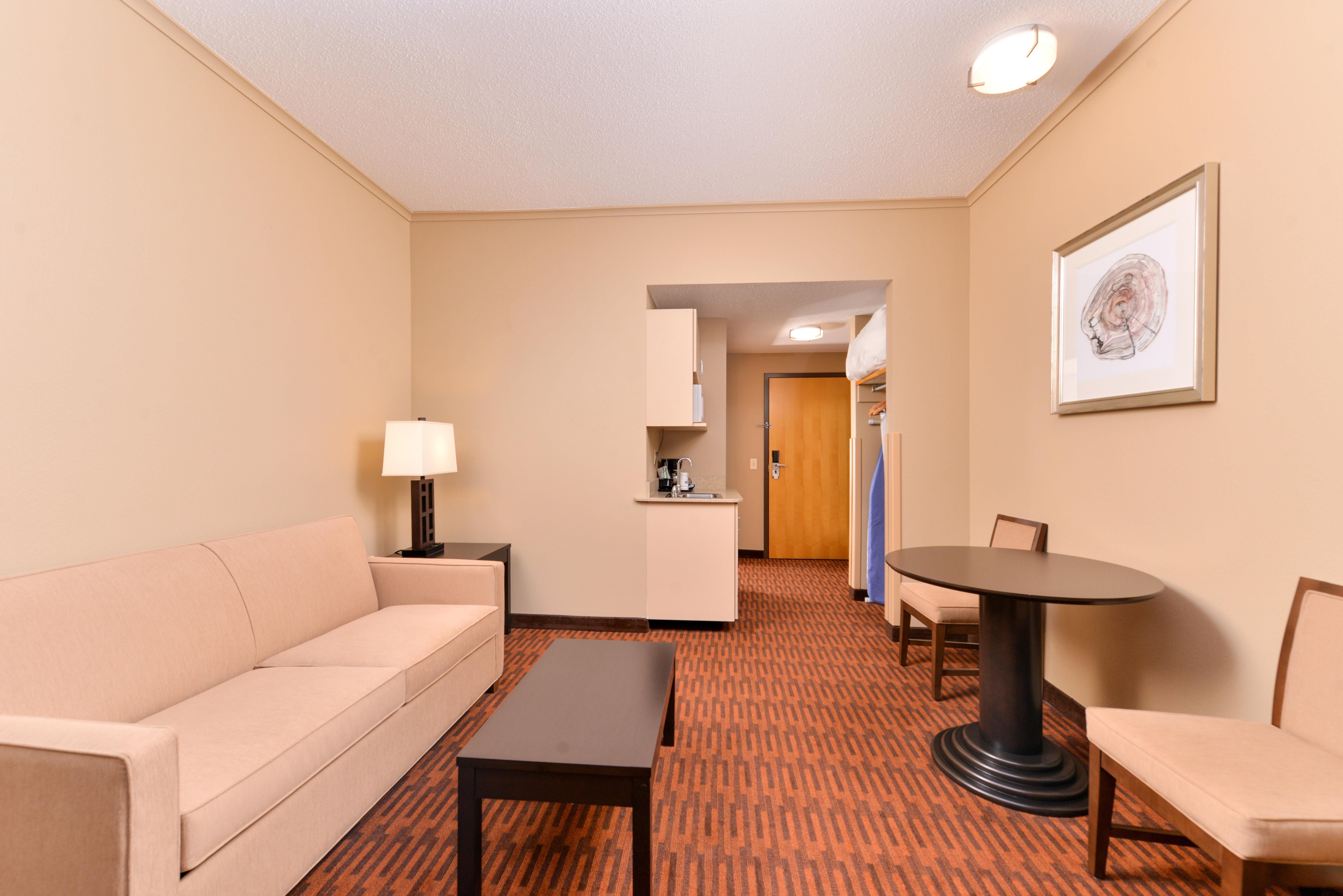 Holiday Inn Express Breezewood By Ihg Exterior photo